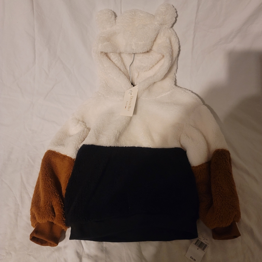 Kids pullover hoodie with bear ears size 6
